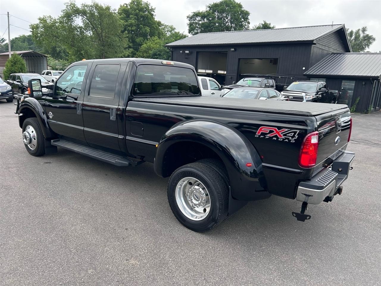 Ford Super Duty F-450 DRW 4WD Crew Cab 172" Platinum 2016