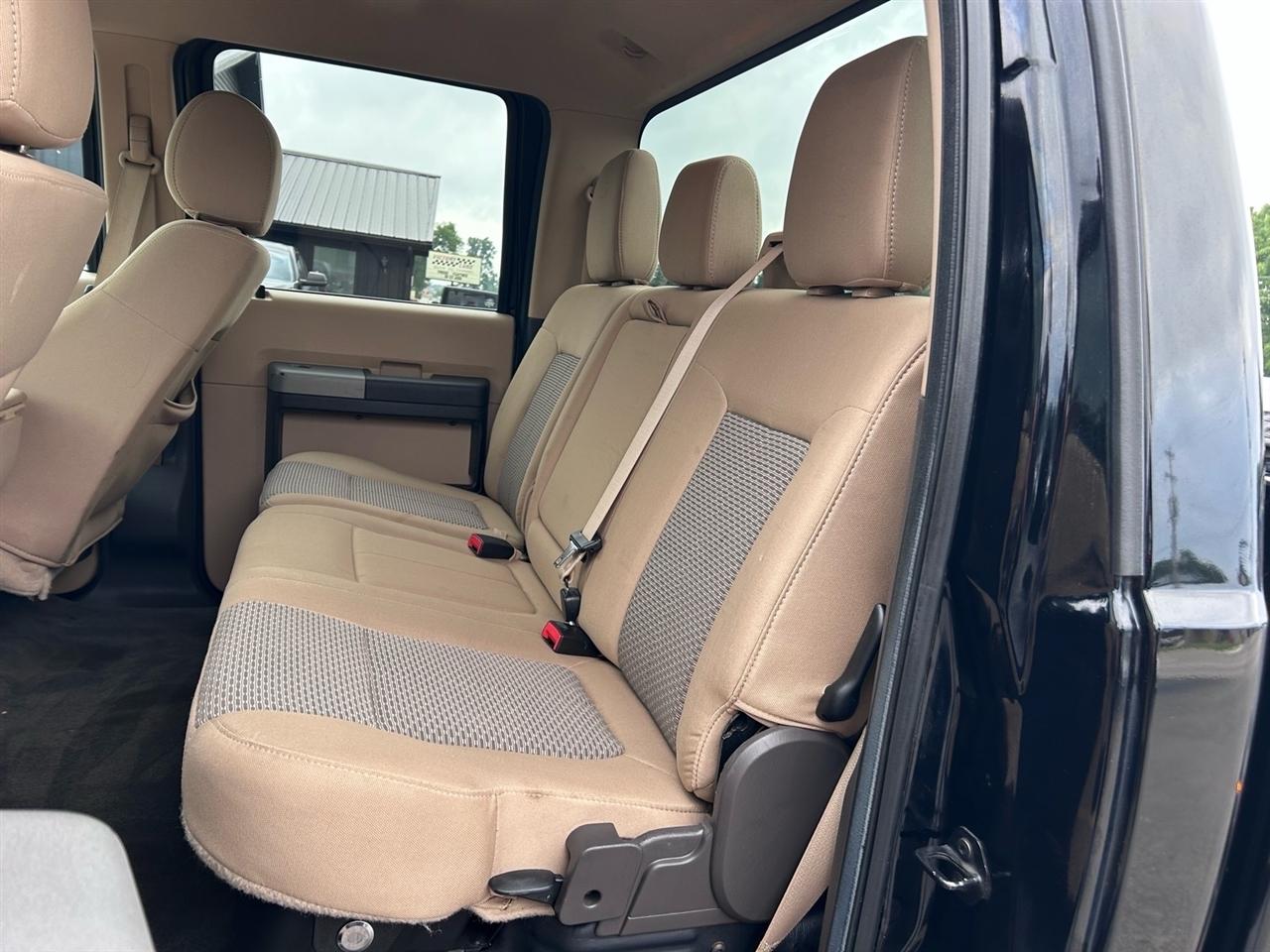 Ford Super Duty F-450 DRW 4WD Crew Cab 172" Platinum 2016