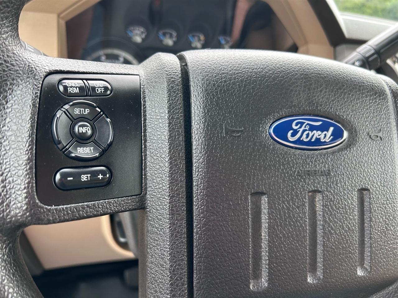 Ford Super Duty F-450 DRW 4WD Crew Cab 172" Platinum 2016