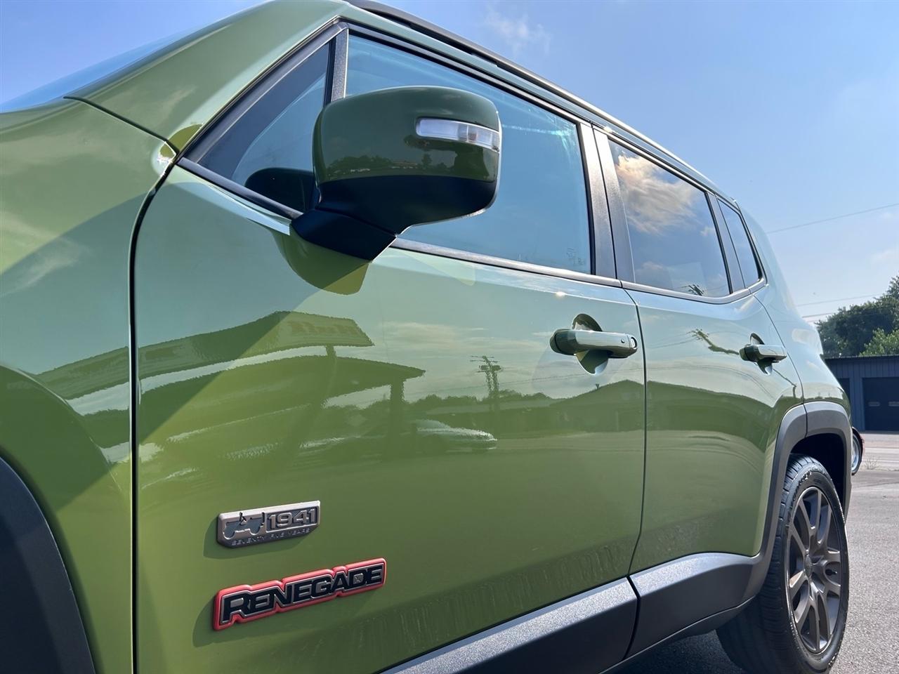 Jeep Renegade FWD 4dr 75th Anniversary 2016