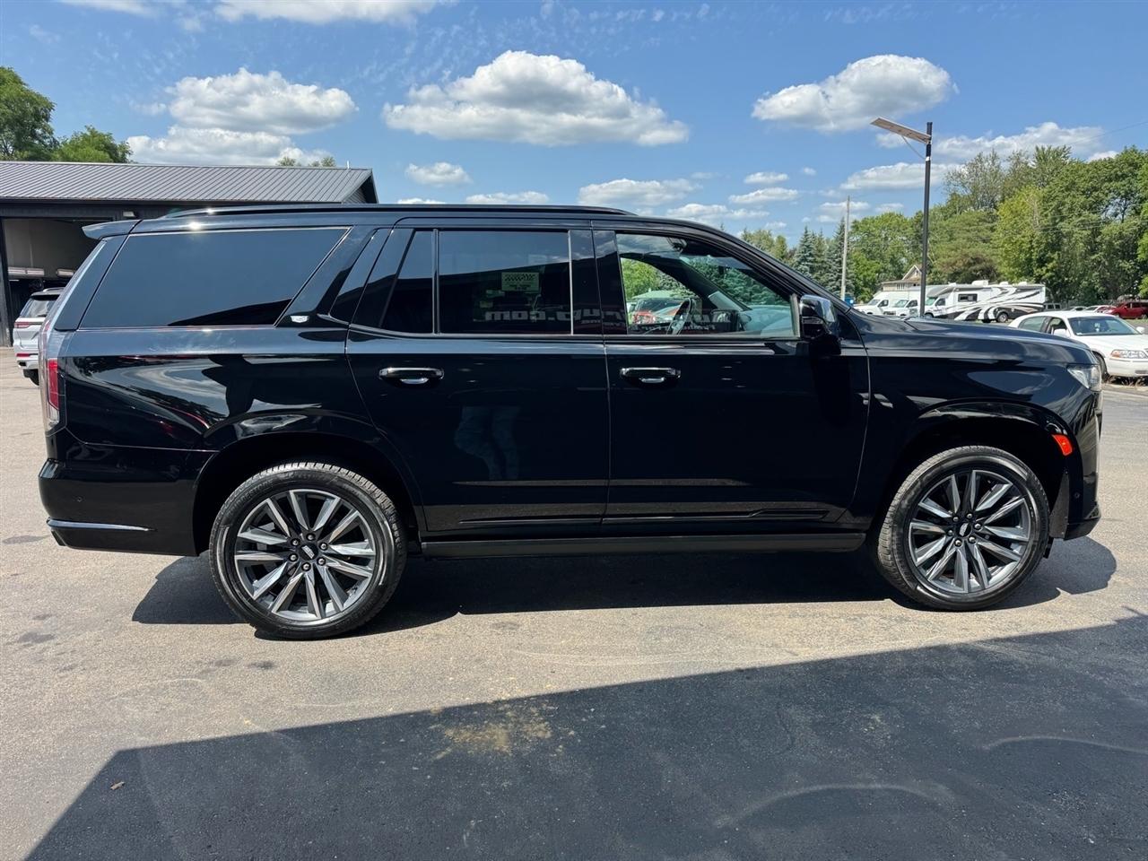 Cadillac Escalade 4WD 4dr Sport 2022