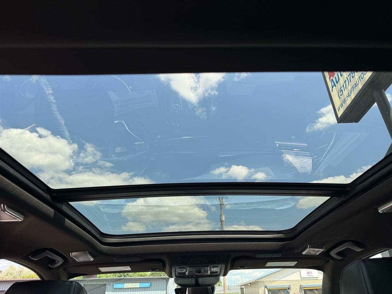 Cadillac Escalade 4WD 4dr Sport 2022