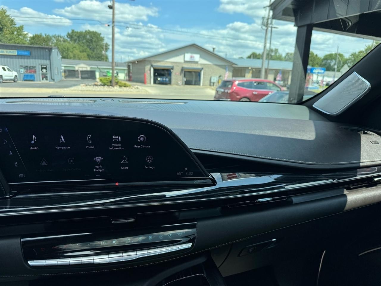 Cadillac Escalade 4WD 4dr Sport 2022
