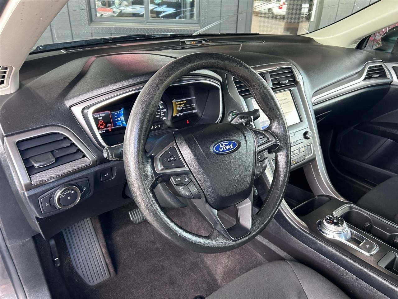 Ford Fusion SE AWD 2020
