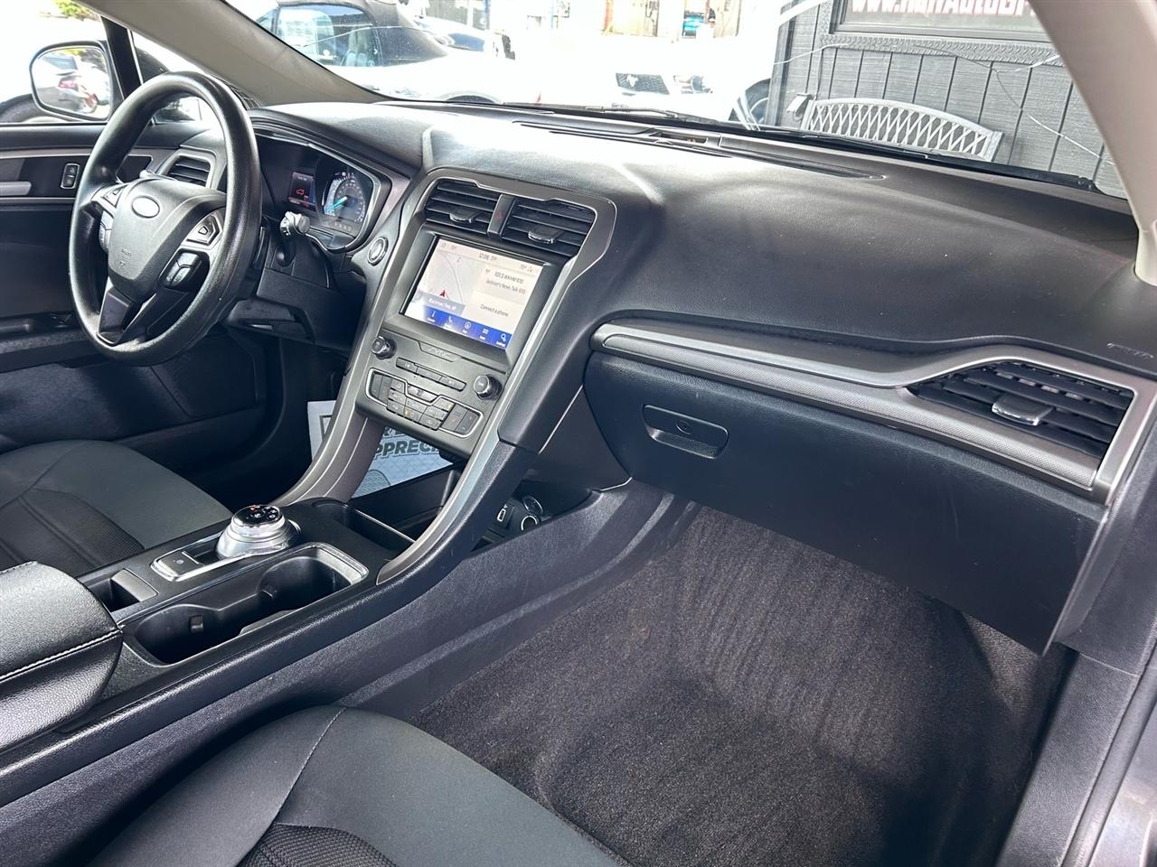 Ford Fusion SE AWD 2020