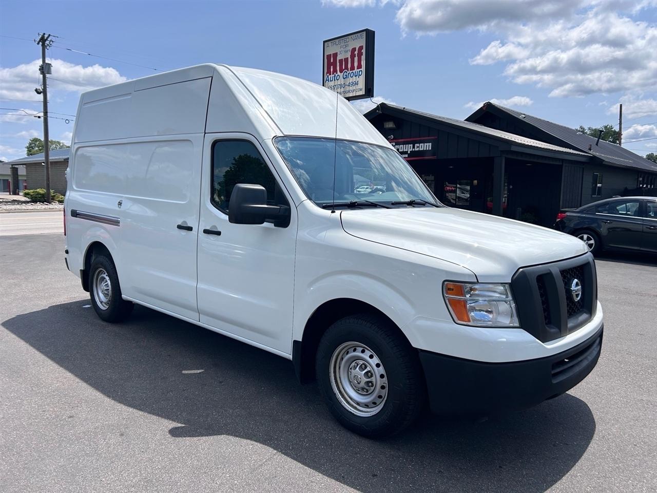 2014 Nissan NV High Roof 2500 V6 S