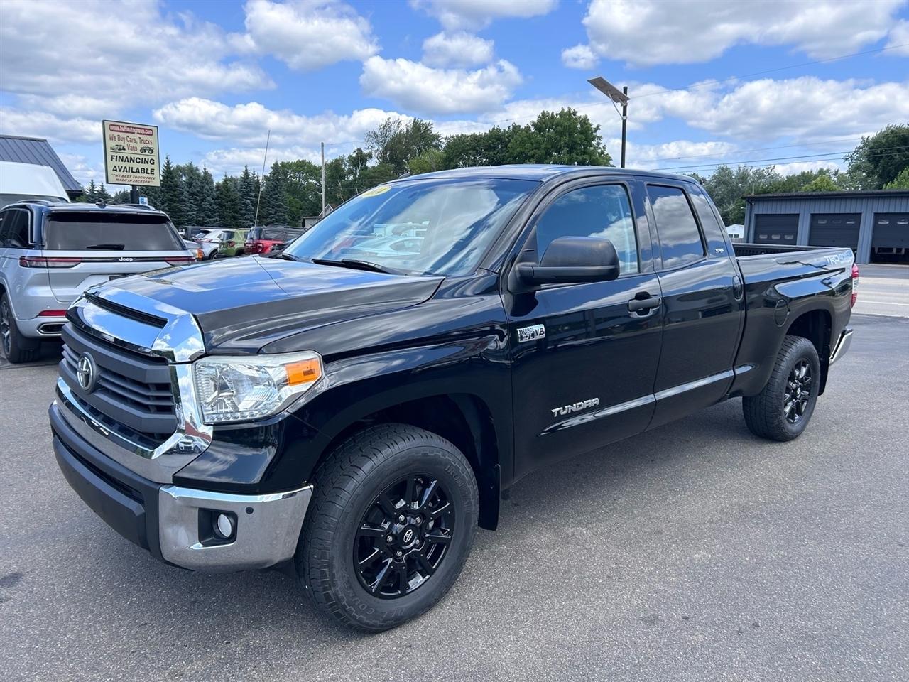 Toyota Tundra 4WD Truck Double Cab 5.7L V8 6-Spd AT SR5 (Natl) 2014