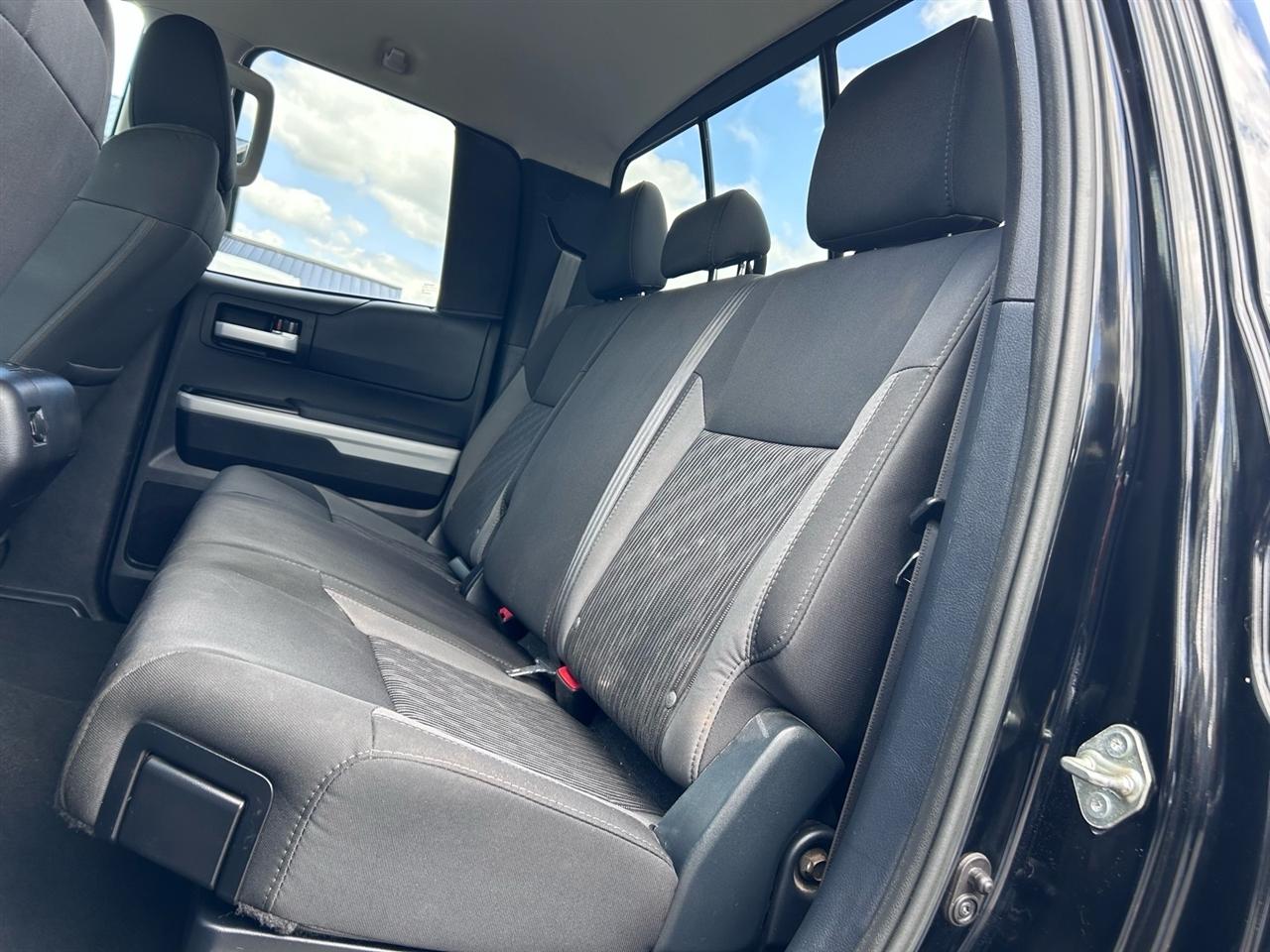 Toyota Tundra 4WD Truck Double Cab 5.7L V8 6-Spd AT SR5 (Natl) 2014