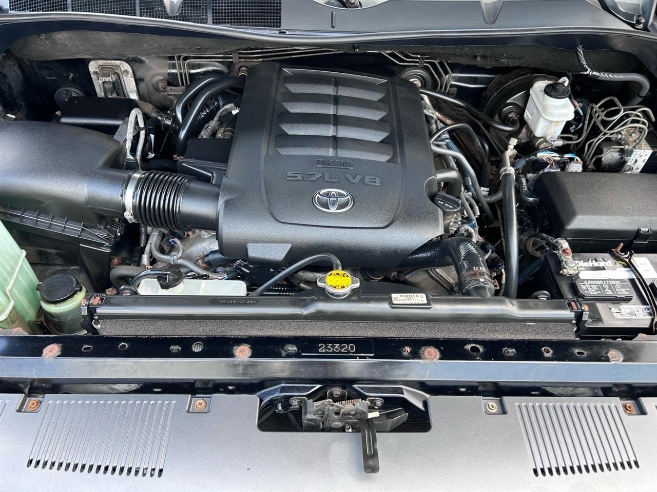 Toyota Tundra 4WD Truck Double Cab 5.7L V8 6-Spd AT SR5 (Natl) 2014