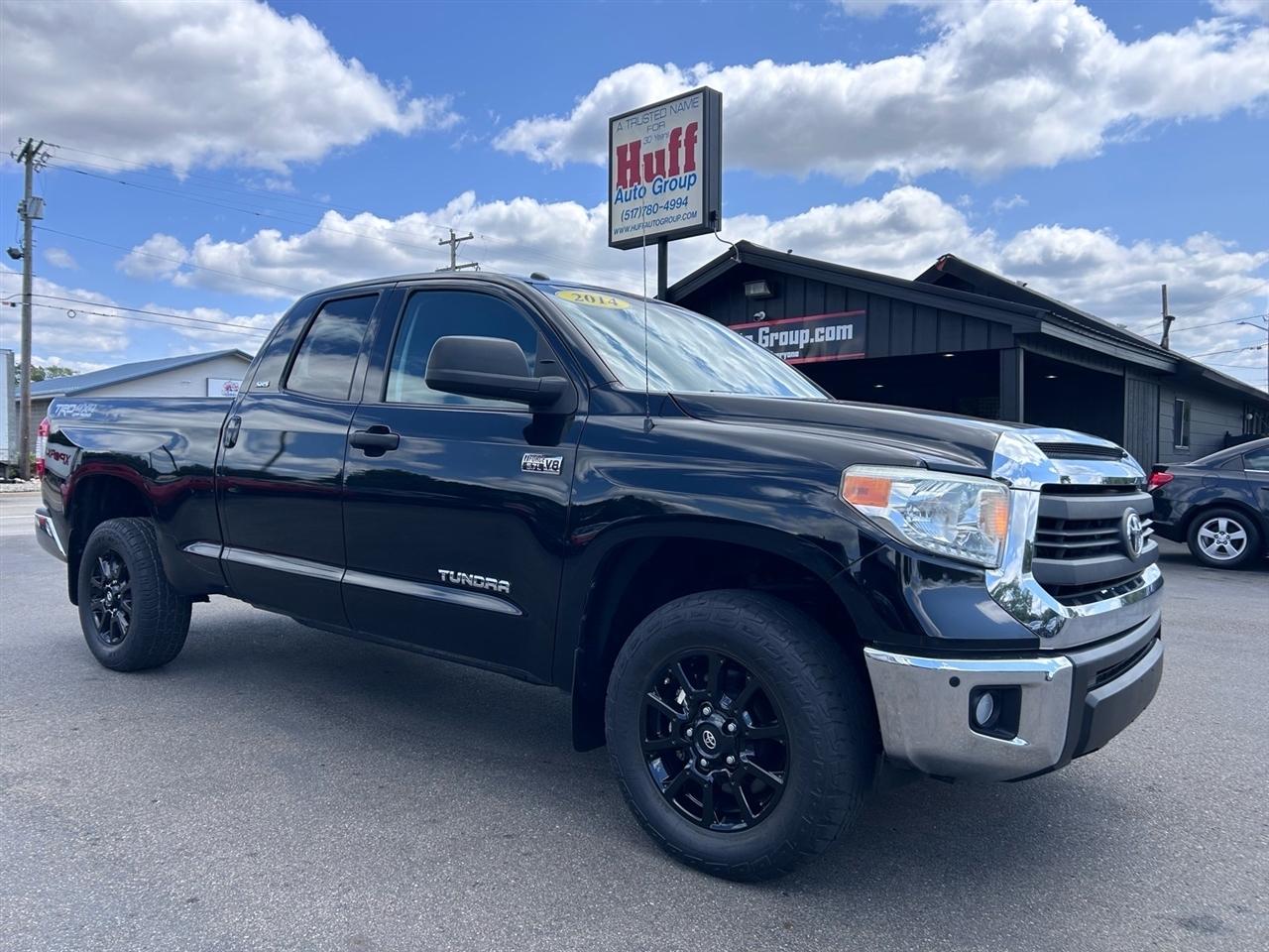 2014 Toyota Tundra 4WD Truck Double Cab 5.7L V8 6-Spd AT SR (Natl)