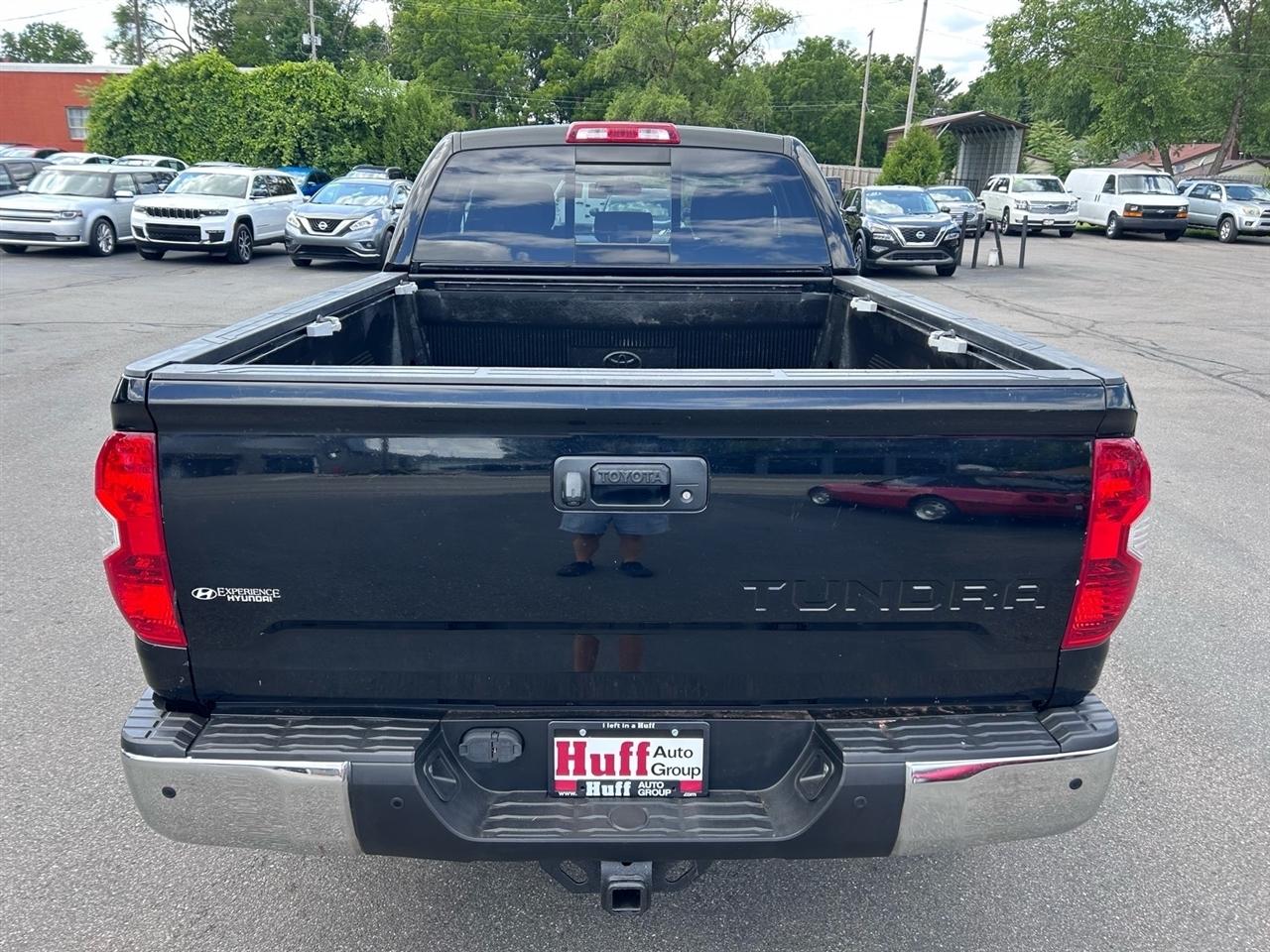 Toyota Tundra 4WD Truck Double Cab 5.7L V8 6-Spd AT SR5 (Natl) 2014