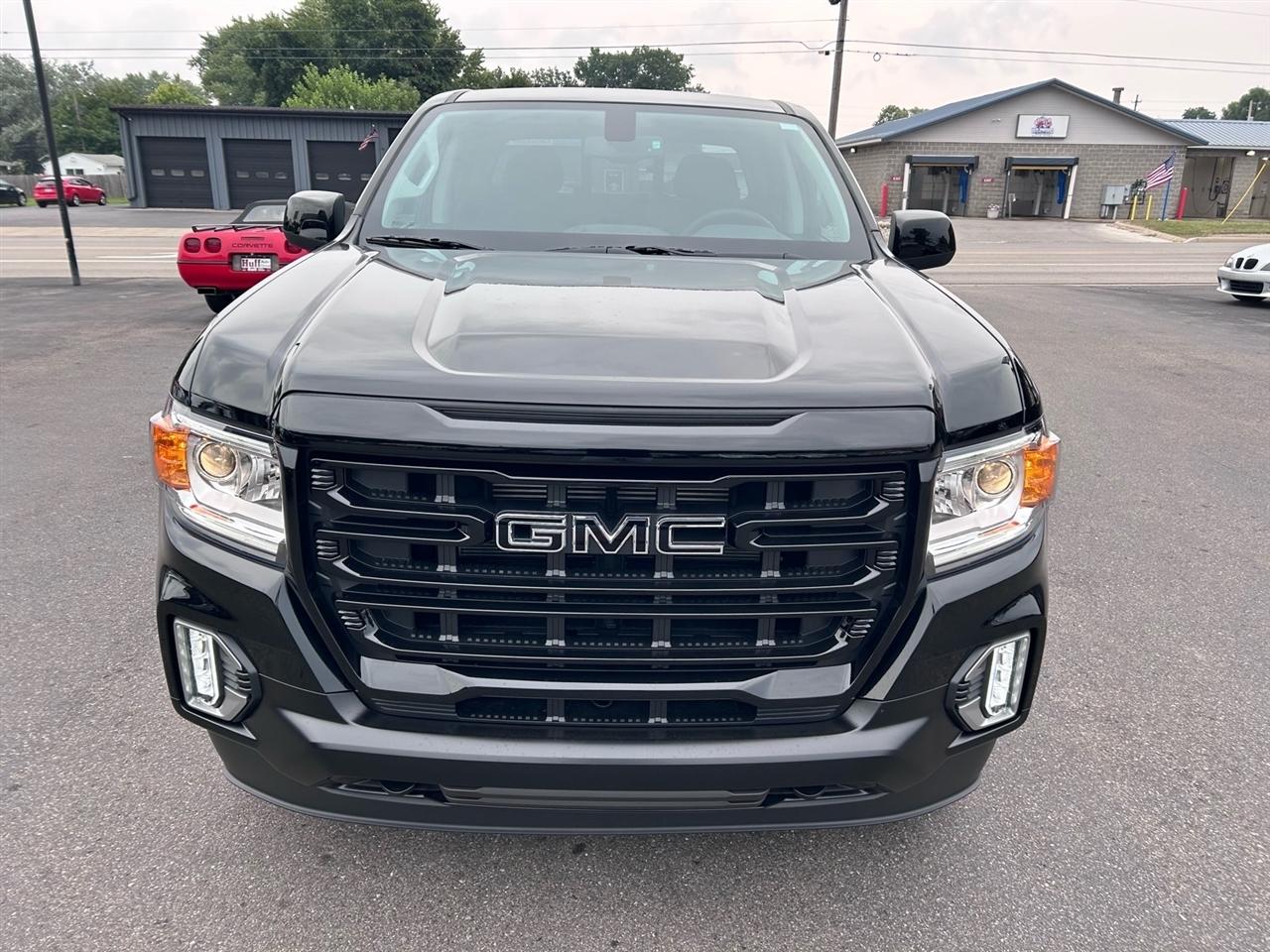 GMC Canyon 4WD Crew Cab 128" Elevation 2022
