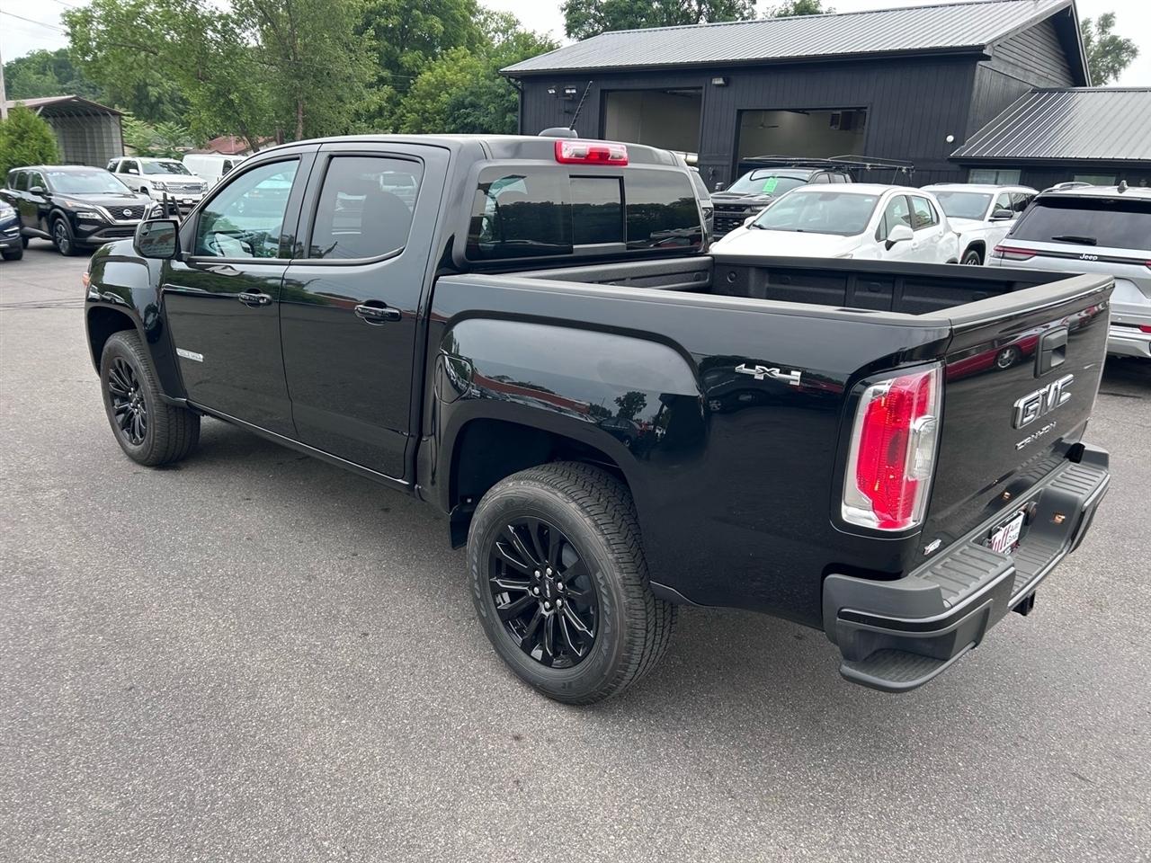 GMC Canyon 4WD Crew Cab 128" Elevation 2022