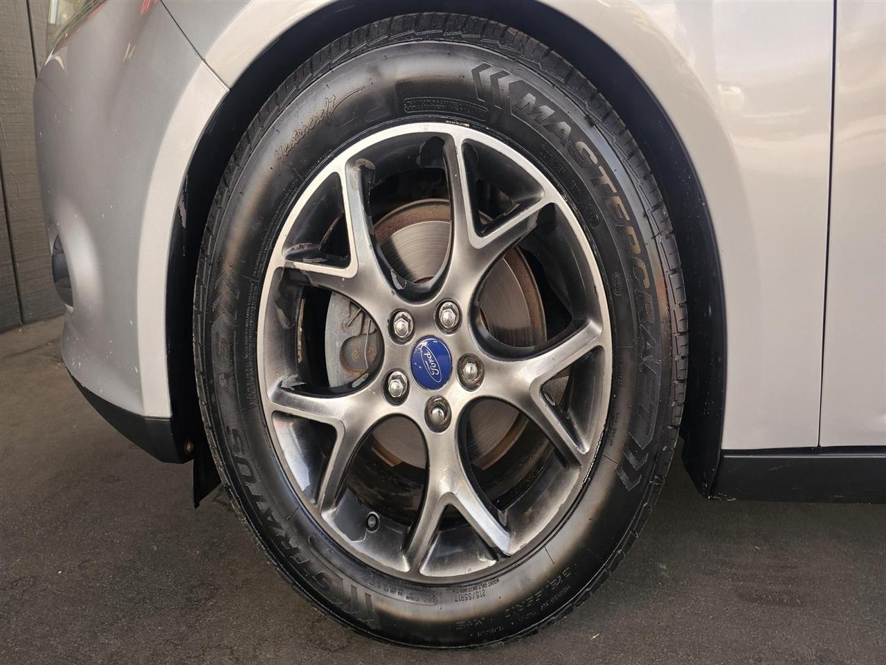 Ford Focus 5dr HB SE 2014