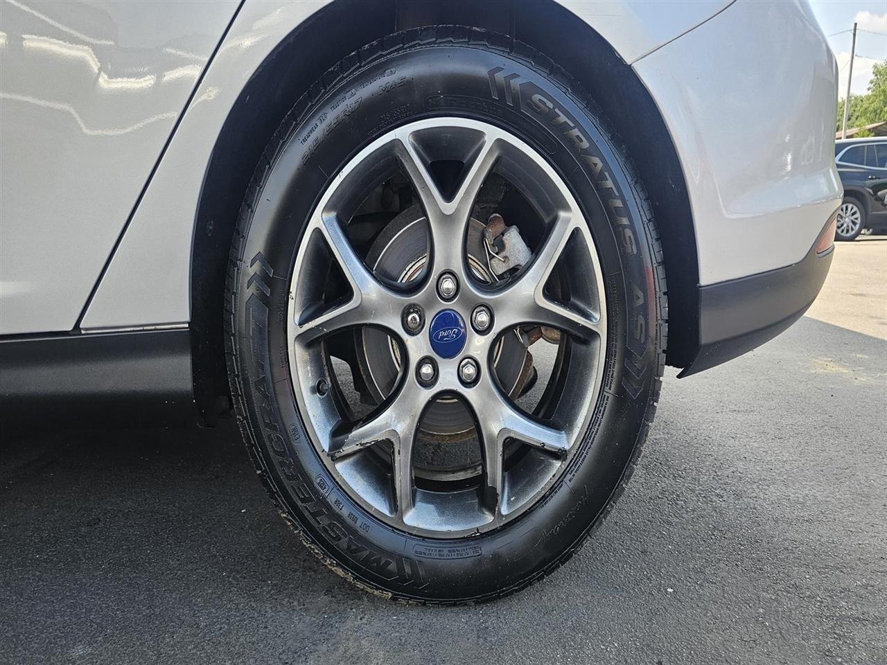 Ford Focus 5dr HB SE 2014