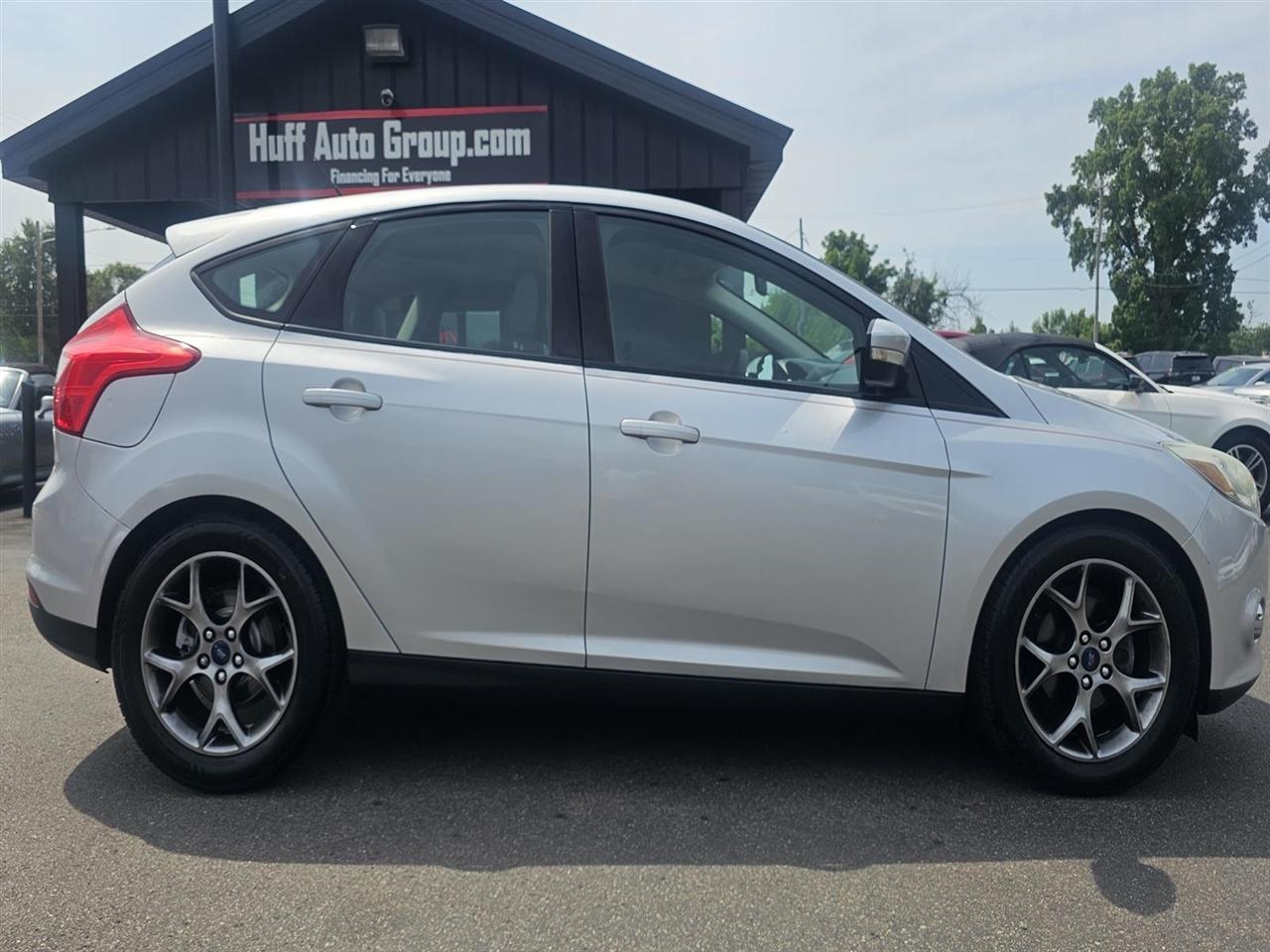 Ford Focus 5dr HB SE 2014