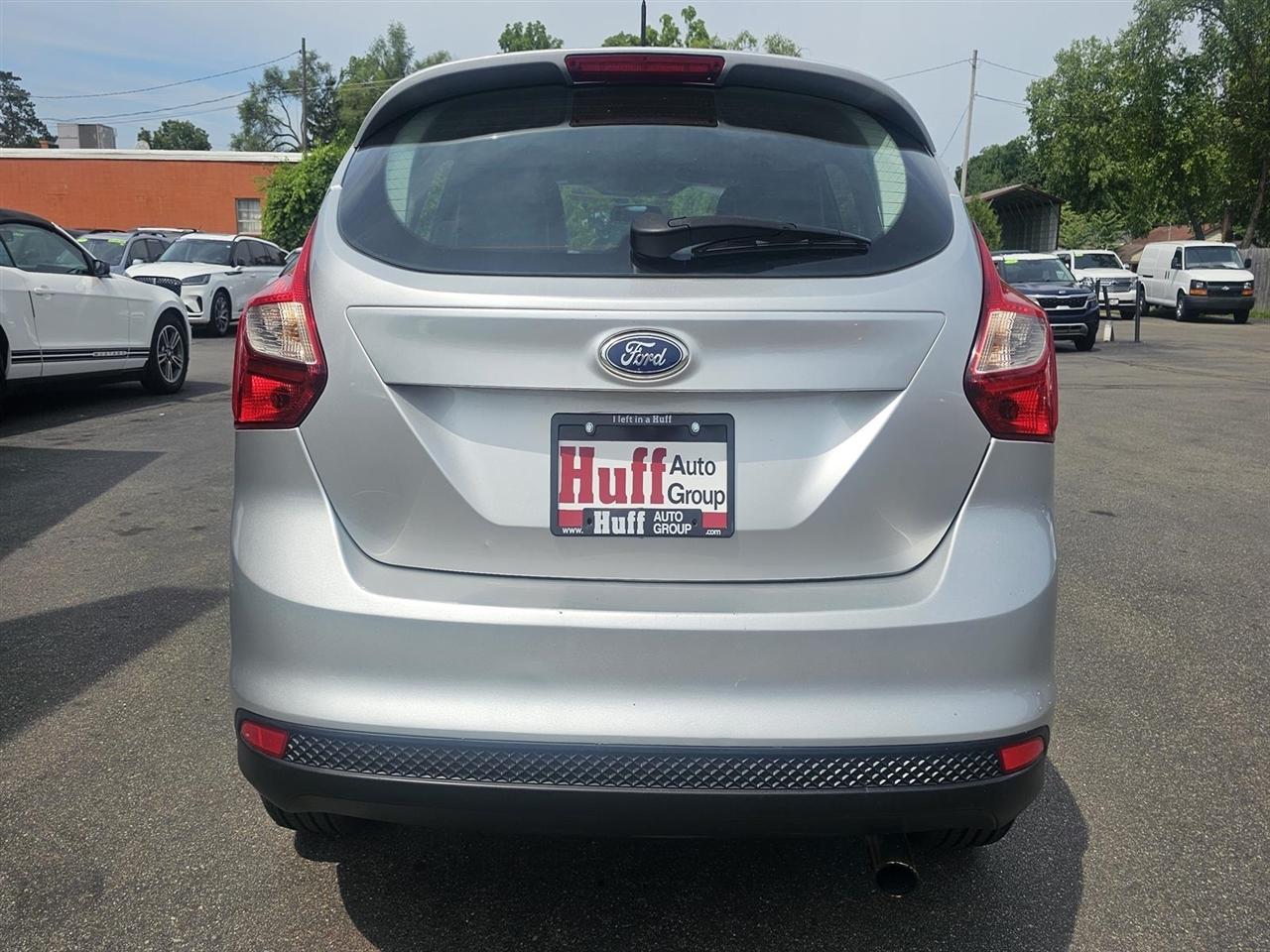 Ford Focus 5dr HB SE 2014