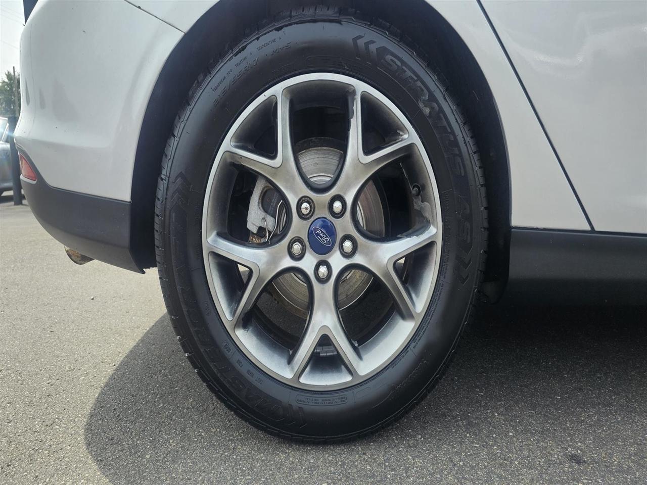 Ford Focus 5dr HB SE 2014