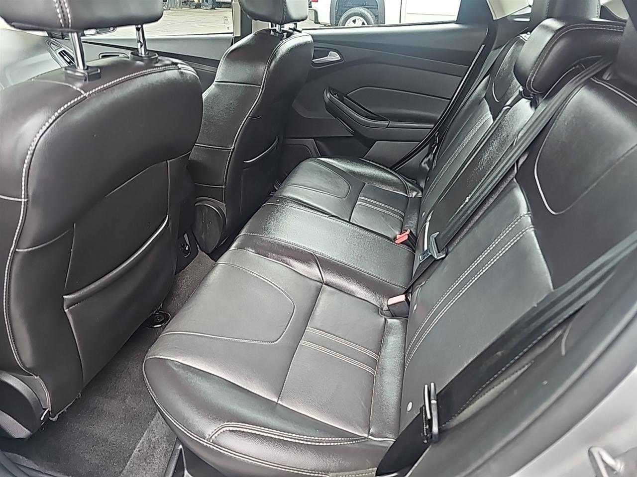 Ford Focus 5dr HB SE 2014