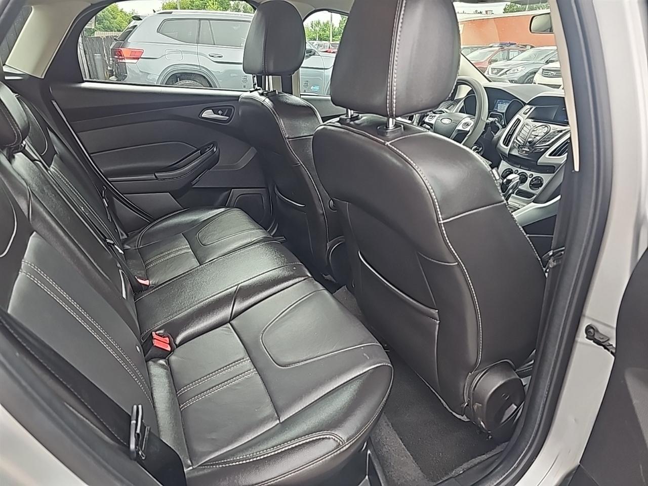 Ford Focus 5dr HB SE 2014