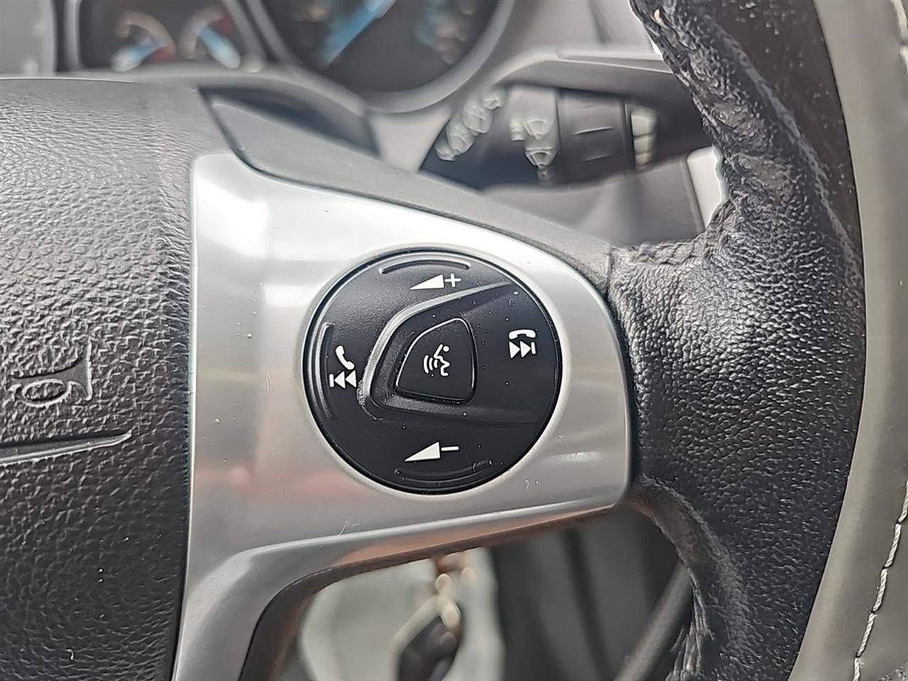 Ford Focus 5dr HB SE 2014