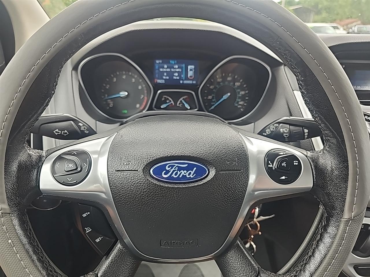 Ford Focus 5dr HB SE 2014
