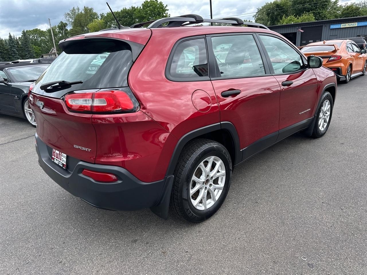 Jeep Cherokee 4WD 4dr Sport 2015