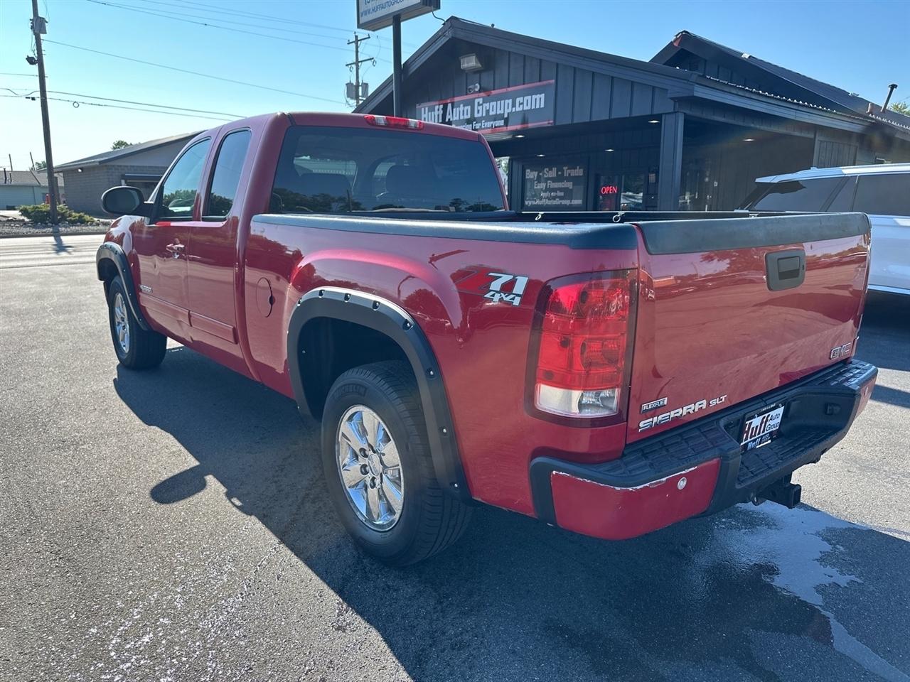 GMC Sierra 1500 4WD Ext Cab 143.5" SLT 2009