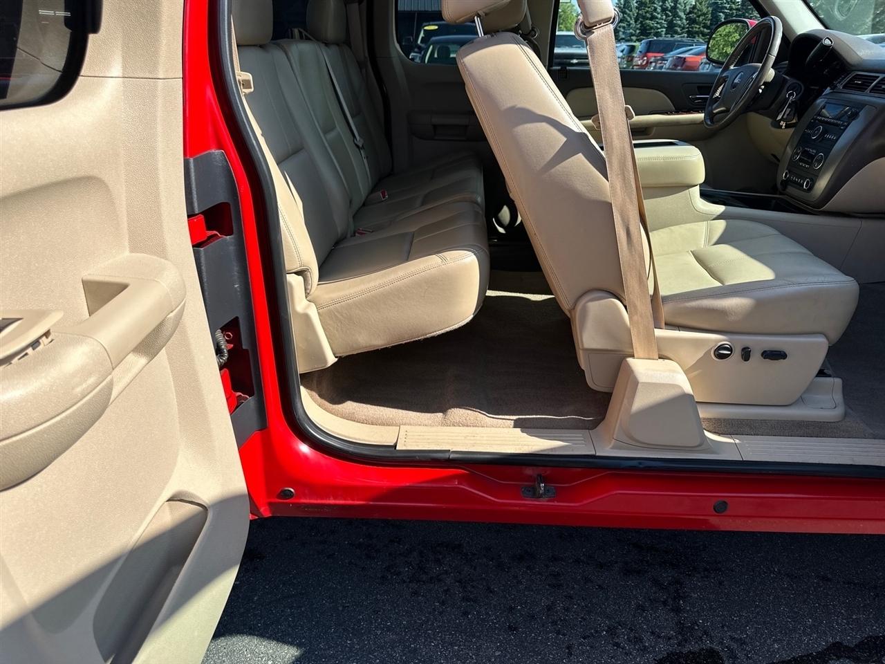 GMC Sierra 1500 4WD Ext Cab 143.5" SLT 2009