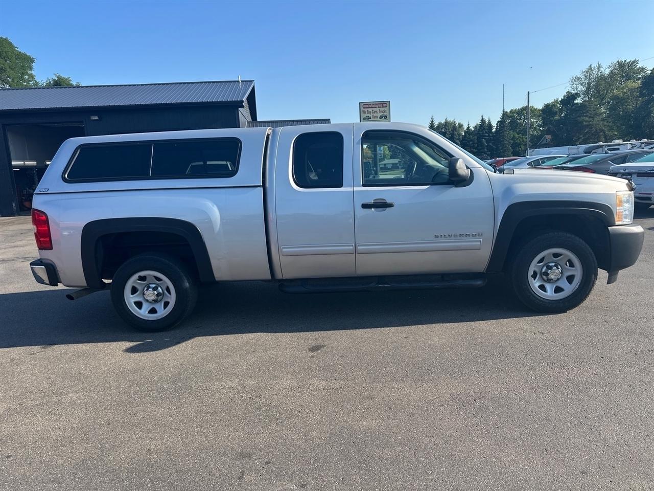 Chevrolet Silverado 1500 2WD Ext Cab 143.5" Work Truck 2010
