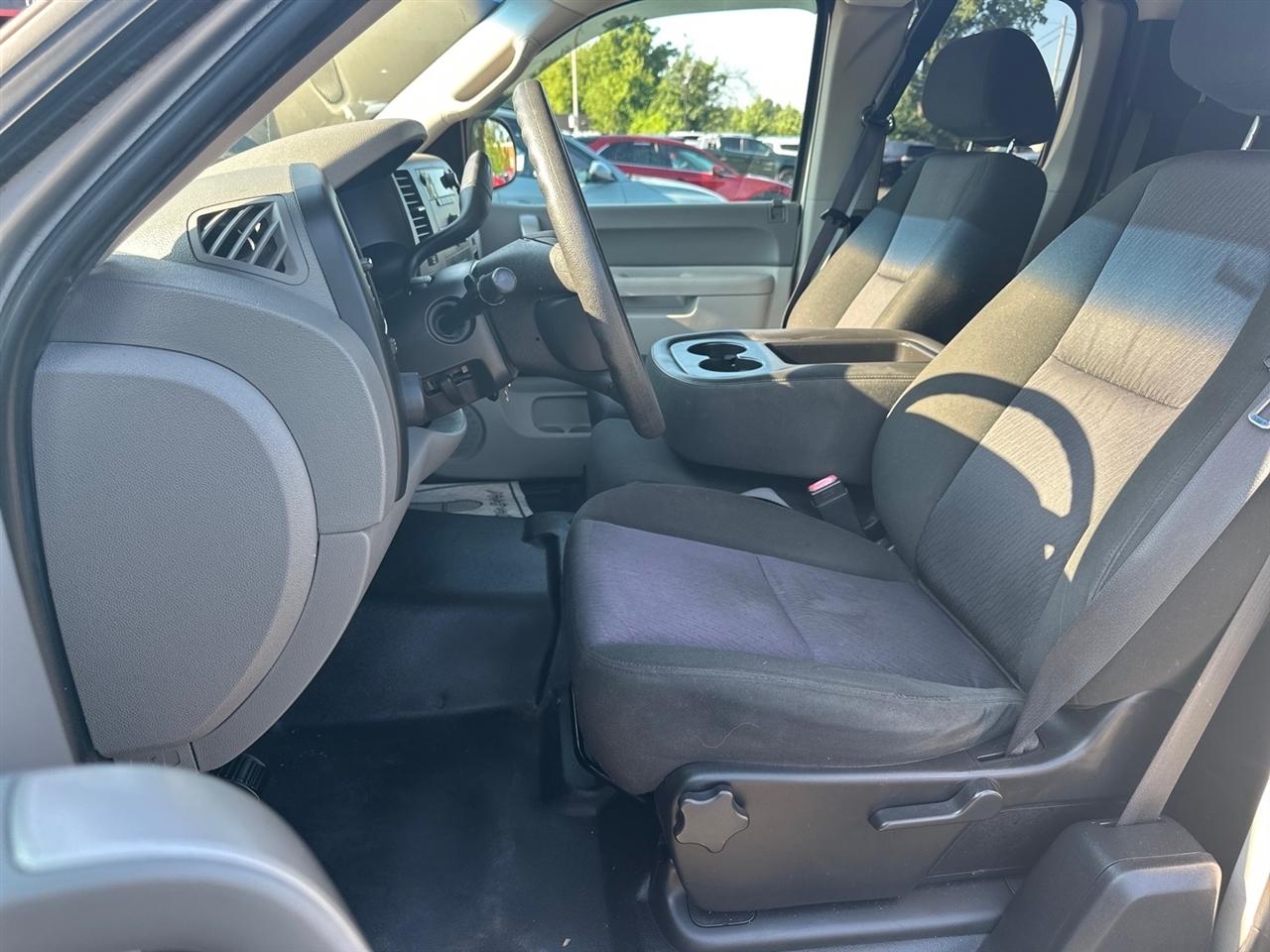 Chevrolet Silverado 1500 2WD Ext Cab 143.5" Work Truck 2010