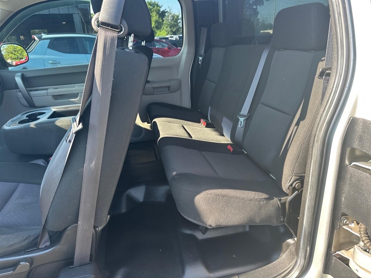 Chevrolet Silverado 1500 2WD Ext Cab 143.5" Work Truck 2010