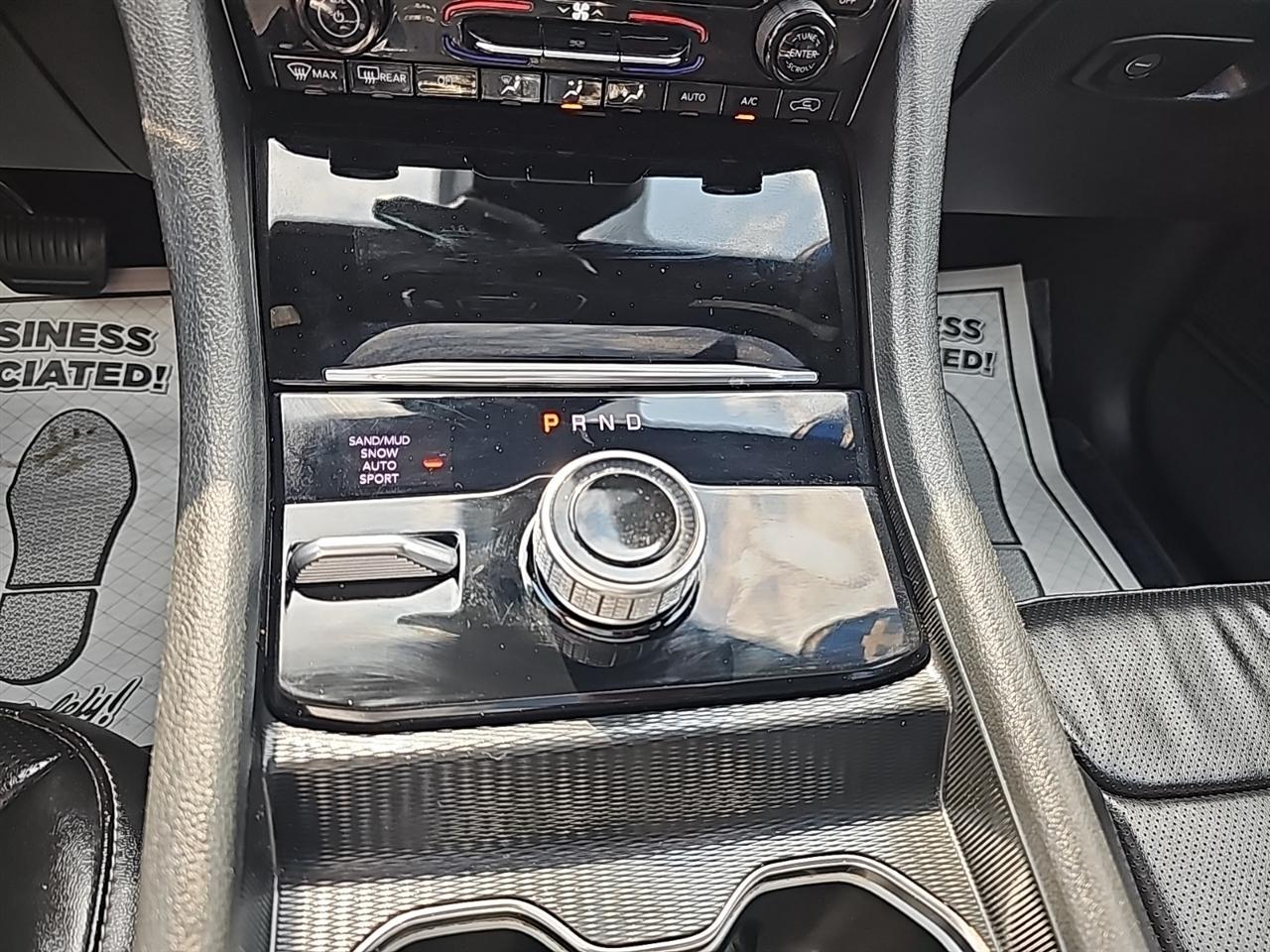 Jeep Grand Cherokee Limited 4x4 2024