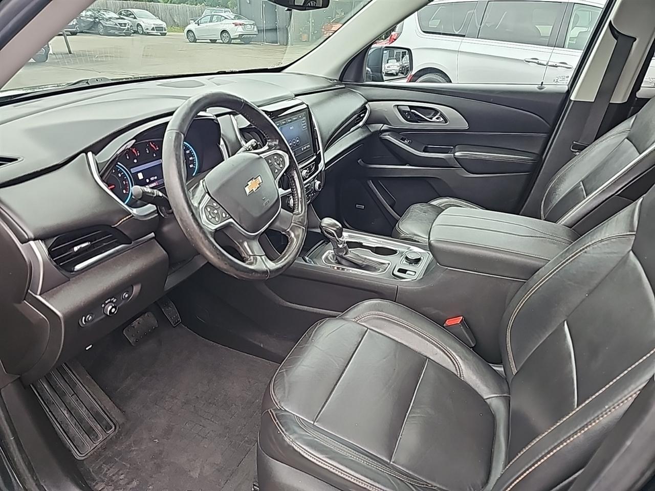 Chevrolet Traverse FWD 4dr LT Leather 2021