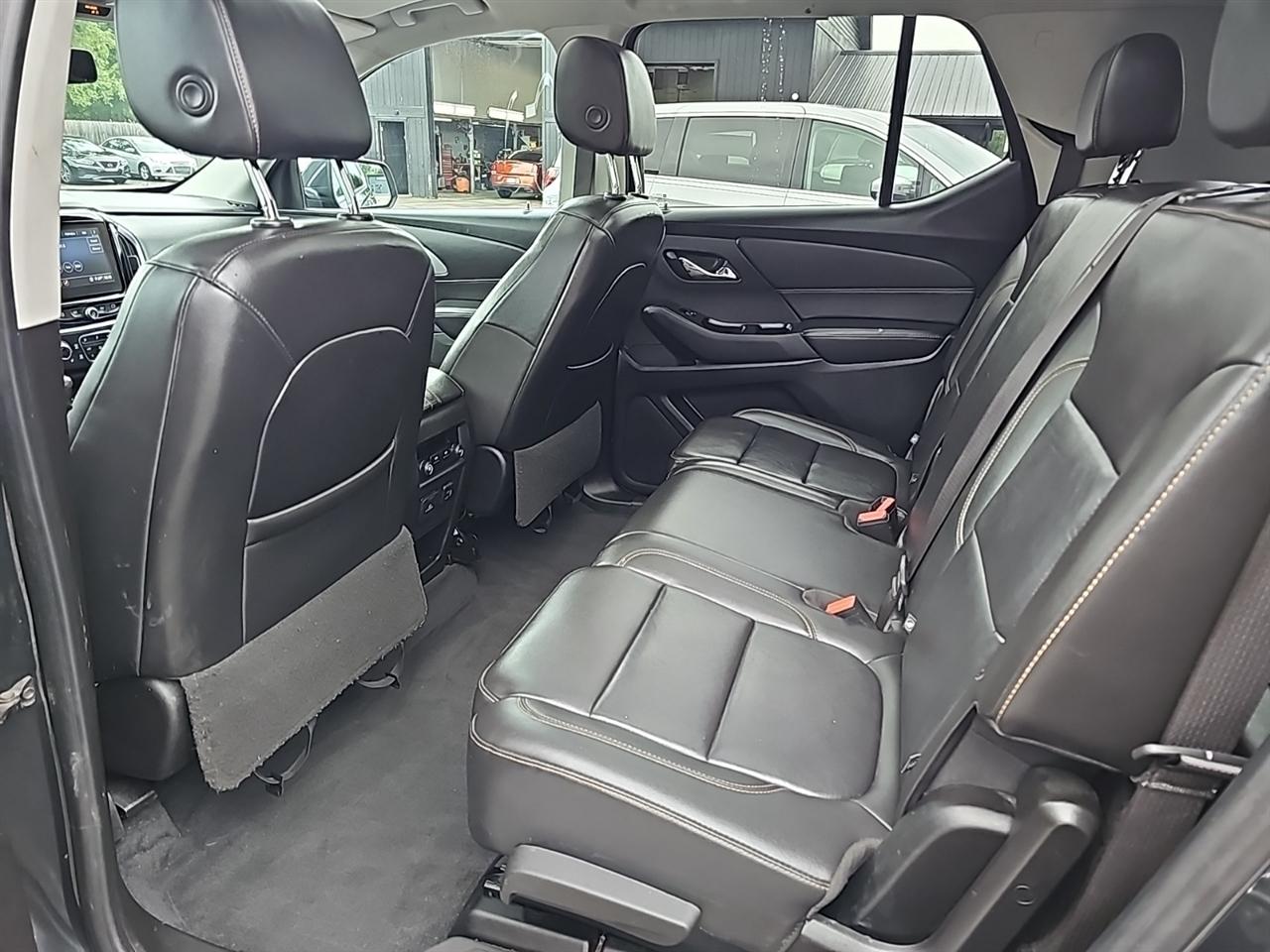 Chevrolet Traverse FWD 4dr LT Leather 2021