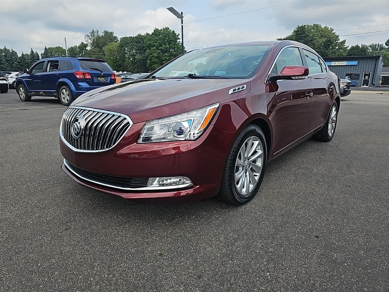 Buick LaCrosse 4dr Sdn Leather FWD 2015