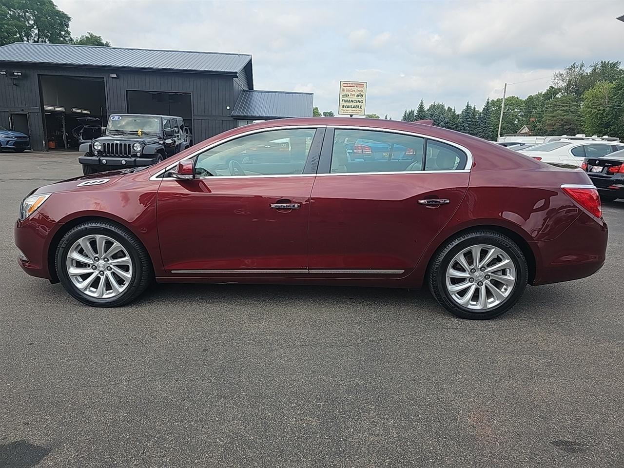 Buick LaCrosse 4dr Sdn Leather FWD 2015