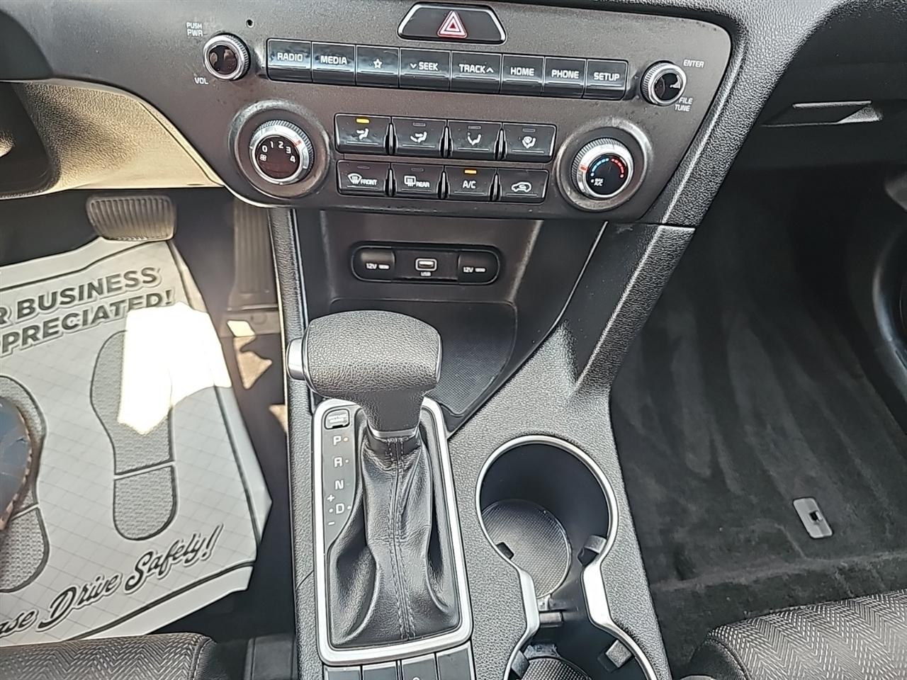 Kia Sportage LX FWD 2022