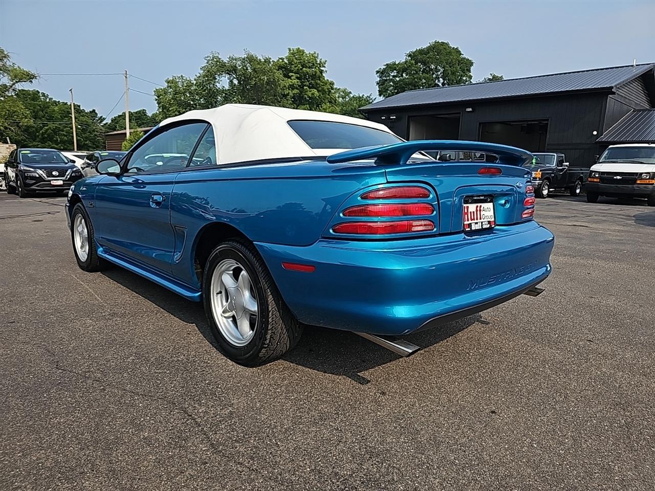 Ford Mustang 2dr Convertible GT 1995