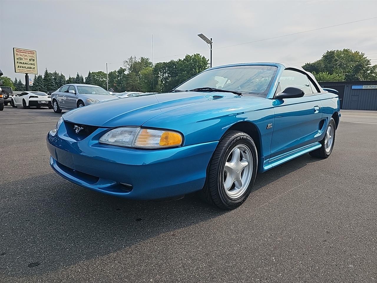 Ford Mustang 2dr Convertible GT 1995