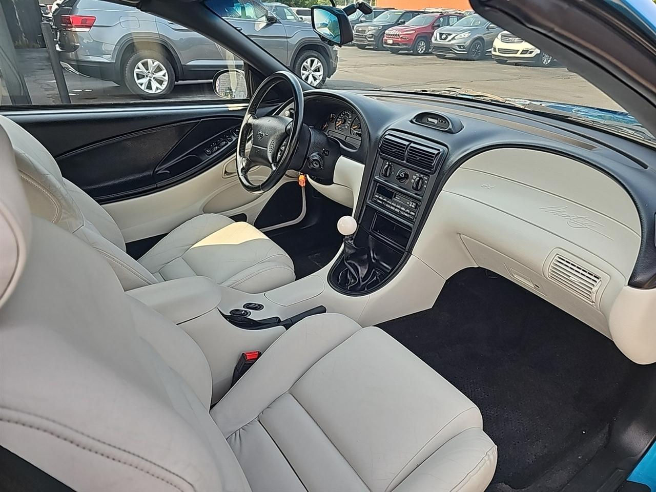 Ford Mustang 2dr Convertible GT 1995