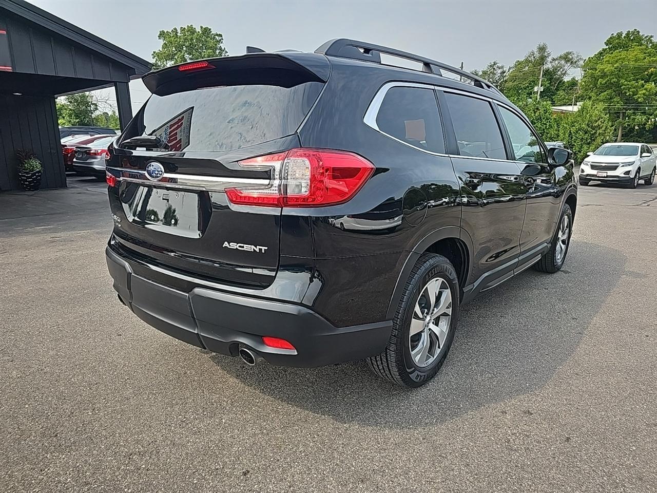 Subaru Ascent Premium 8-Passenger 2024