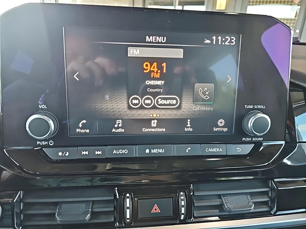 Nissan Pathfinder SV 4WD 2023