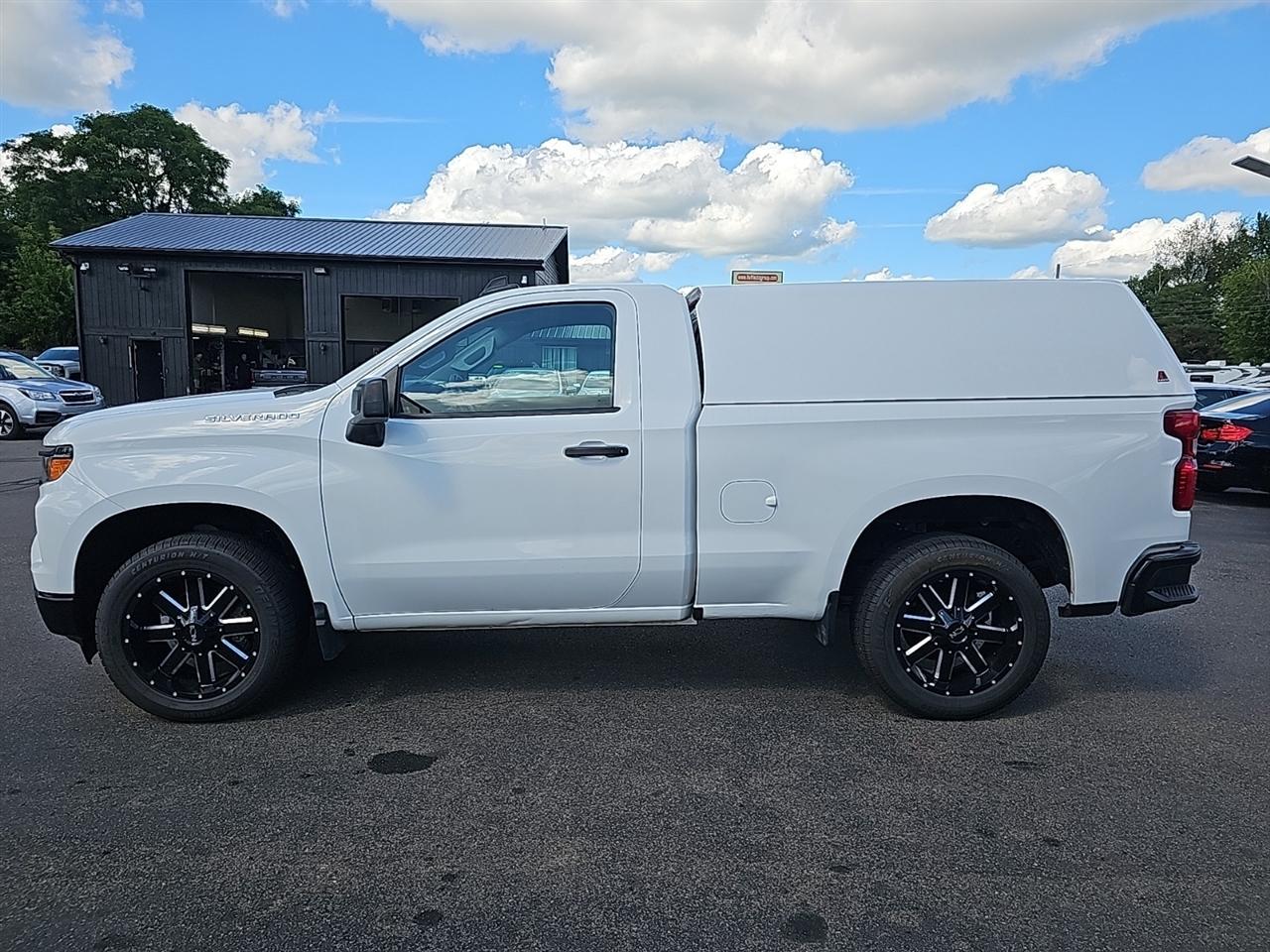 Chevrolet Silverado 1500 2WD Reg Cab 126" Work Truck 2023