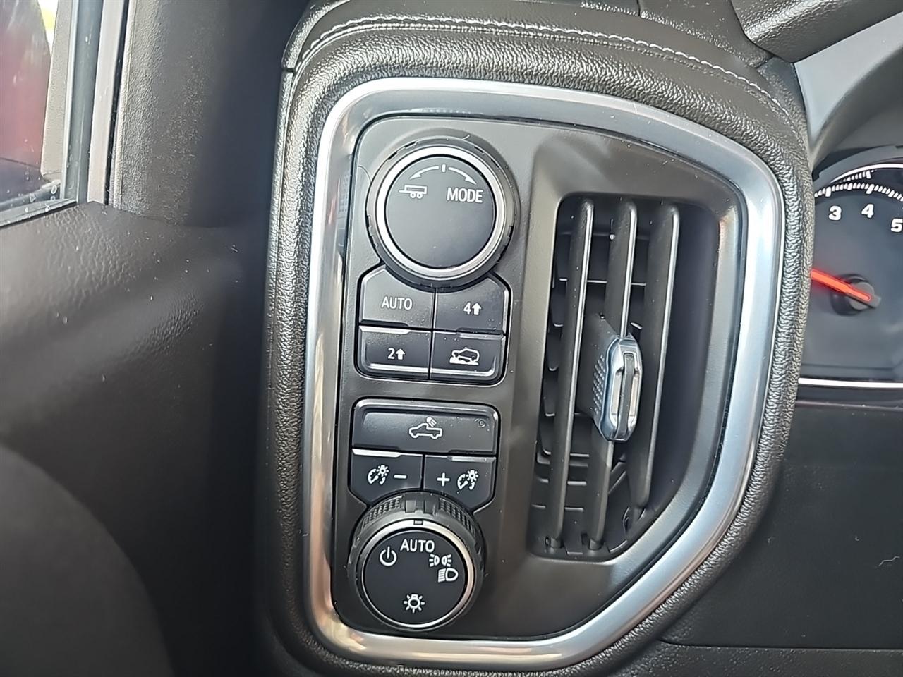 Chevrolet Silverado 1500 LTD 4WD Crew Cab 147" LT w/2FL 2022