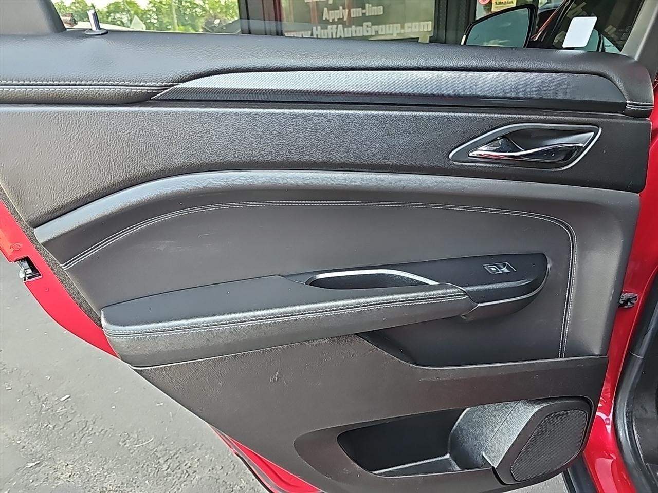 Cadillac SRX AWD 4dr Performance Collection 2016