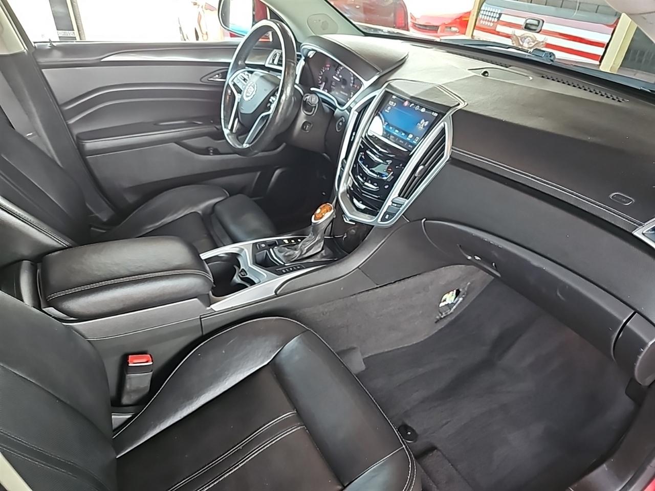 Cadillac SRX AWD 4dr Performance Collection 2016