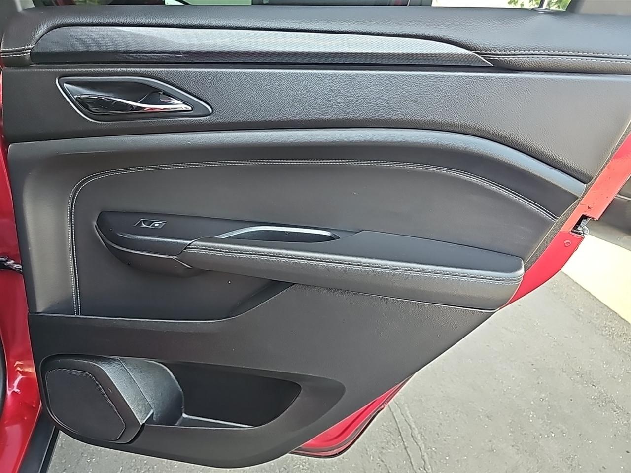Cadillac SRX AWD 4dr Performance Collection 2016