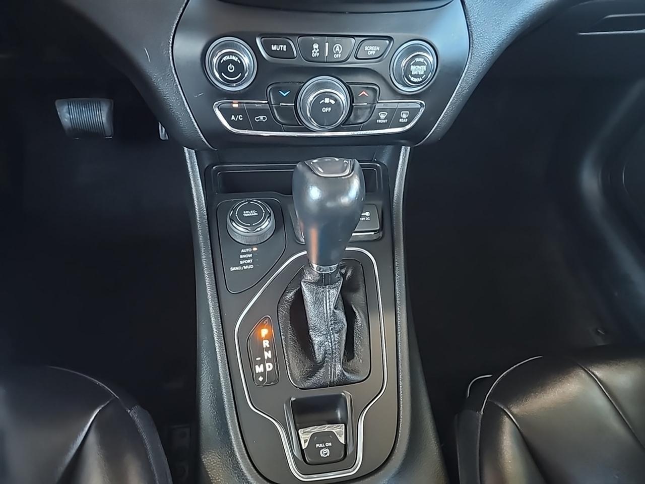 Jeep Cherokee Latitude Plus 4x4 2021