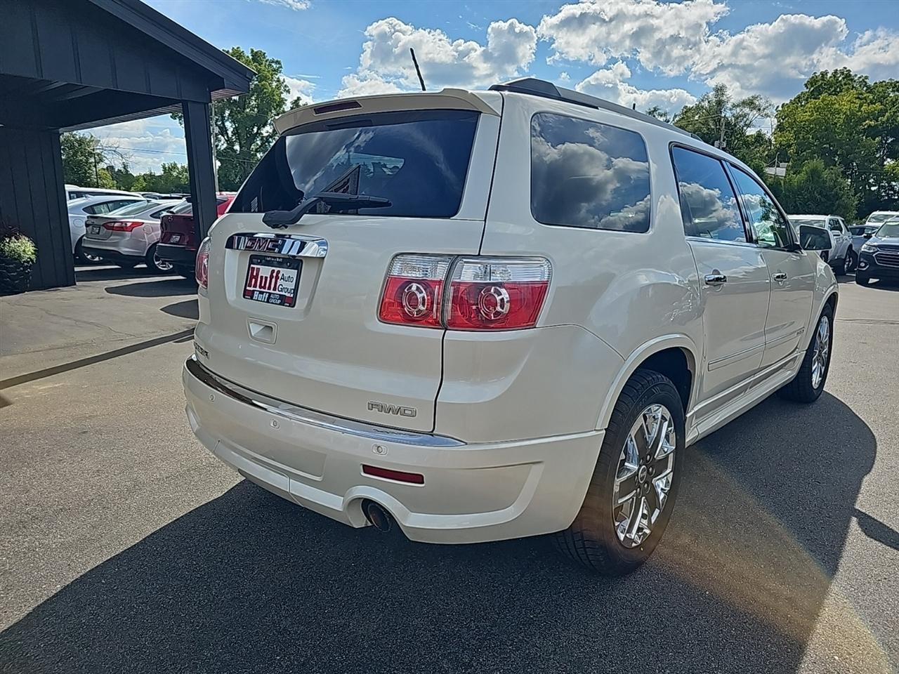 GMC Acadia AWD 4dr Denali 2011